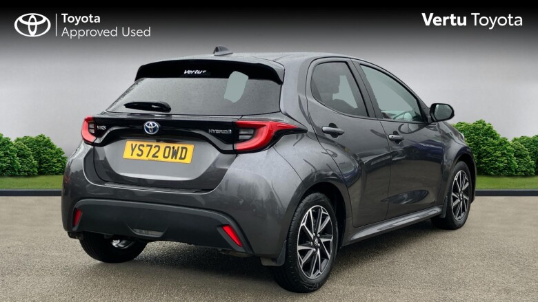 Toyota Yaris 1.5 Hybrid Design 5dr CVT Hybrid Hatchback